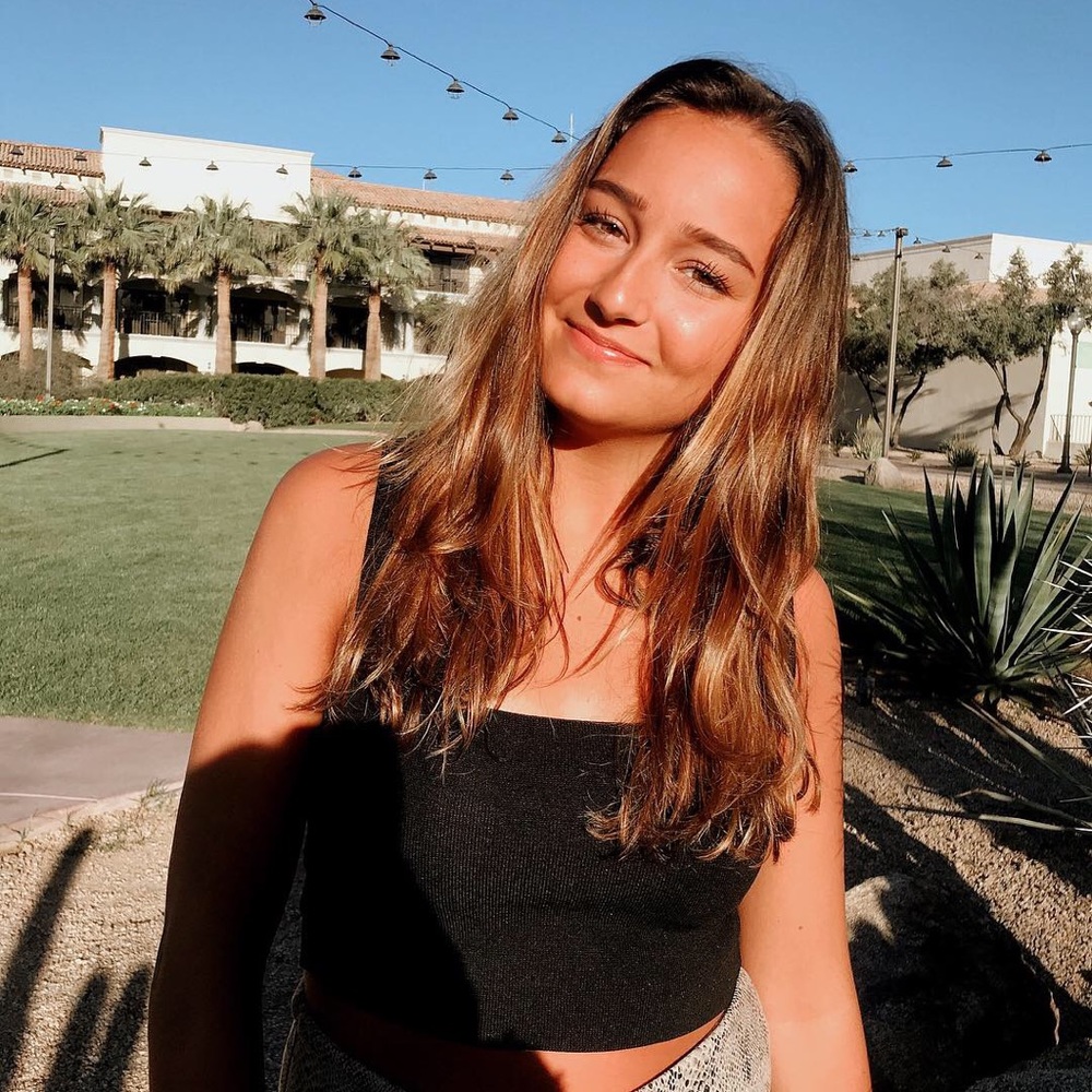 Meet your Posher, Julia